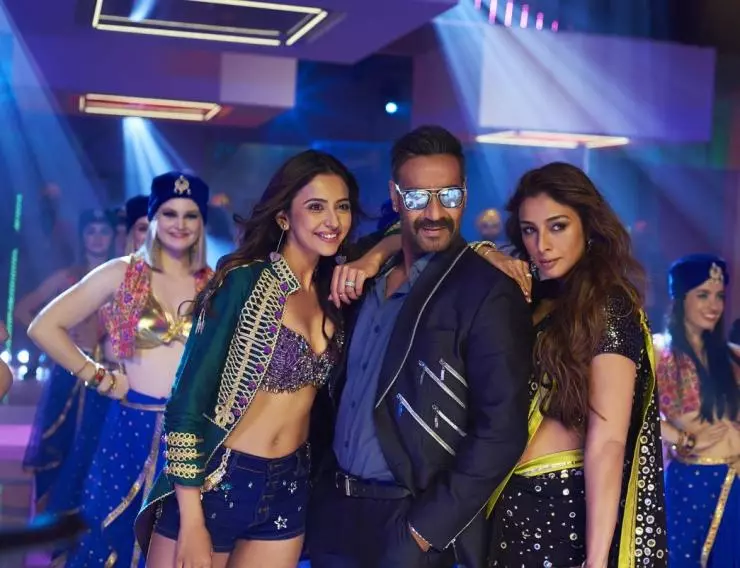 Люби меня 2019 скачать торрентом Люби меня 2019 скачать торрентом