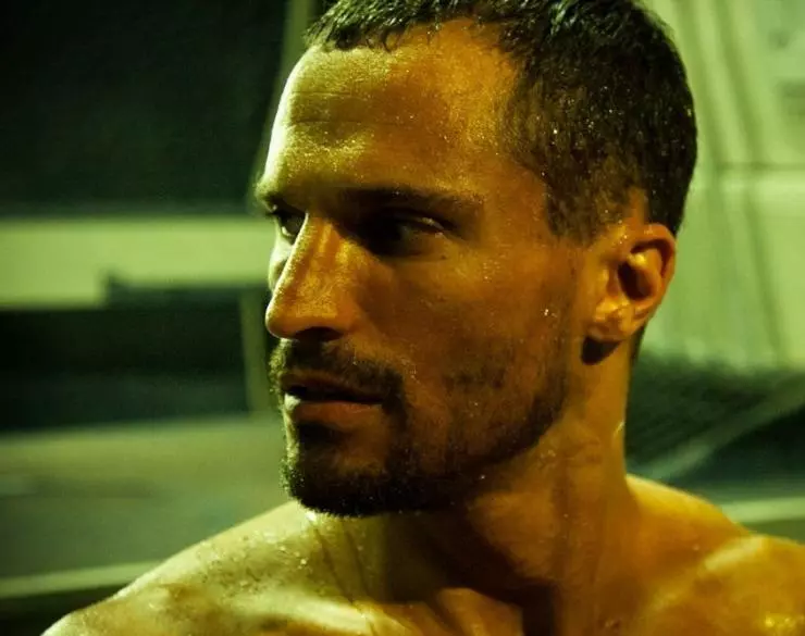 Острие стрелы 2016 скачать через торрент бесплатно Острие стрелы 2016 скачать через торрент бесплатно