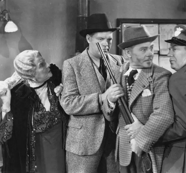 Воспитание крошки 1938 скачать торрентом Воспитание крошки 1938 скачать торрентом