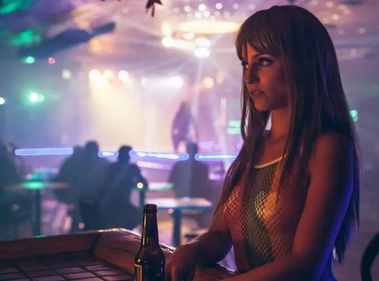 Обнаженная 2015 скачать с торрента Обнаженная 2015 скачать с торрента