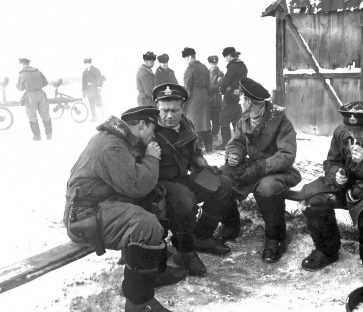 Торпедоносцы 1983 скачать через торрент бесплатно Торпедоносцы 1983 скачать через торрент бесплатно