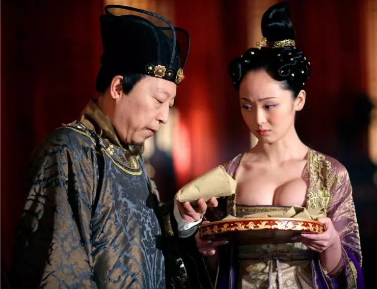 Проклятие золотого цветка 2006 скачать с торрента Проклятие золотого цветка 2006 скачать с торрента