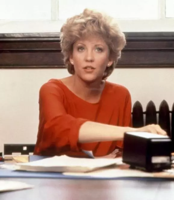 Странные захватчики 1983 скачать с торрента Странные захватчики 1983 скачать с торрента