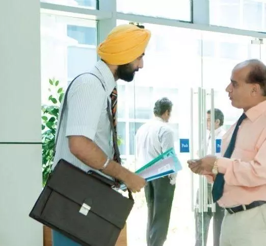 Рокет Сингх: Продавец года 2009 скачать с торрента Рокет Сингх: Продавец года 2009 скачать с торрента