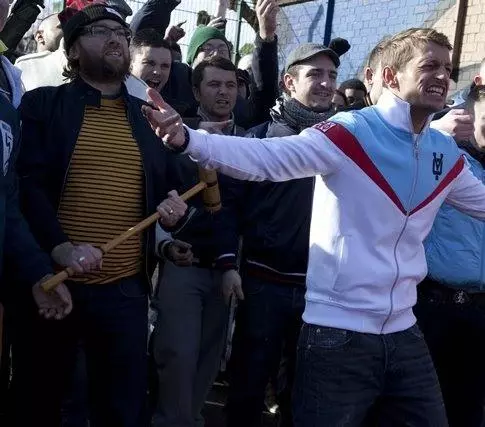 Фабрика футбольных хулиганов 2013 скачать с торрента Фабрика футбольных хулиганов 2013 скачать с торрента