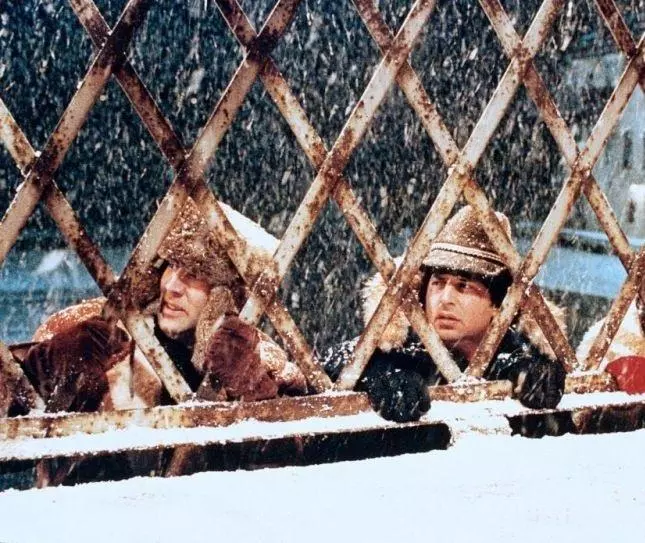 В раю, как в ловушке 1994 скачать с торрента В раю, как в ловушке 1994 скачать с торрента