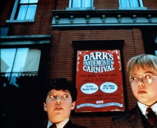 Что-то страшное грядет 1983 скачать через торрент бесплатно Что-то страшное грядет 1983 скачать через торрент бесплатно