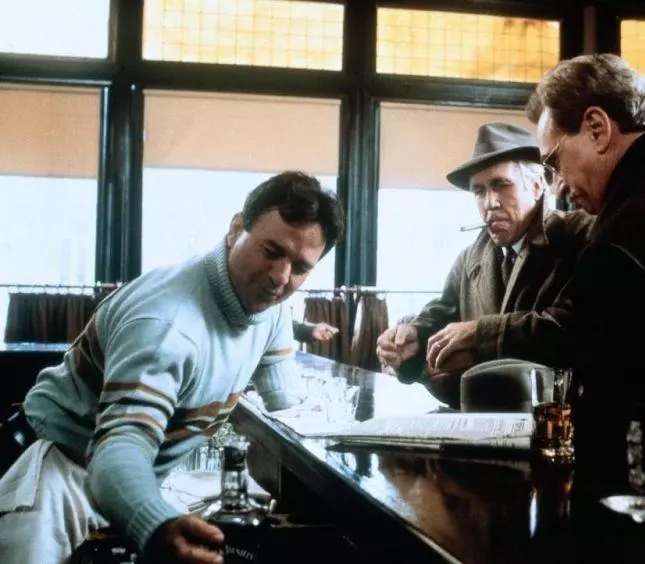 Что-то страшное грядет 1983 скачать торрентом Что-то страшное грядет 1983 скачать торрентом