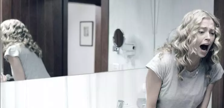 Незнакомец внутри 2013 скачать через торрент бесплатно Незнакомец внутри 2013 скачать через торрент бесплатно