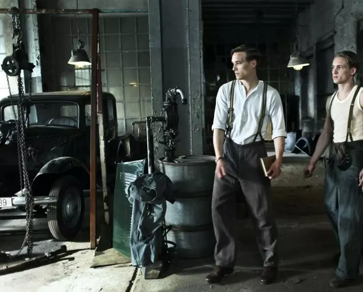 Город 44 2014 скачать через торрент бесплатно Город 44 2014 скачать через торрент бесплатно