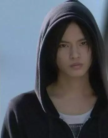 Влюбленный вампир 2009 скачать торрентом Влюбленный вампир 2009 скачать торрентом