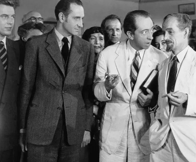 Погоня в Алжире 1945 скачать с торрента Погоня в Алжире 1945 скачать с торрента