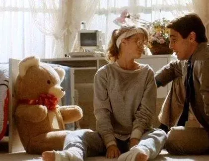 Она неуправляема 1989 скачать торрентом Она неуправляема 1989 скачать торрентом