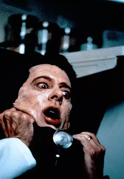 Хихикающий доктор 1992 скачать через торрент бесплатно Хихикающий доктор 1992 скачать через торрент бесплатно