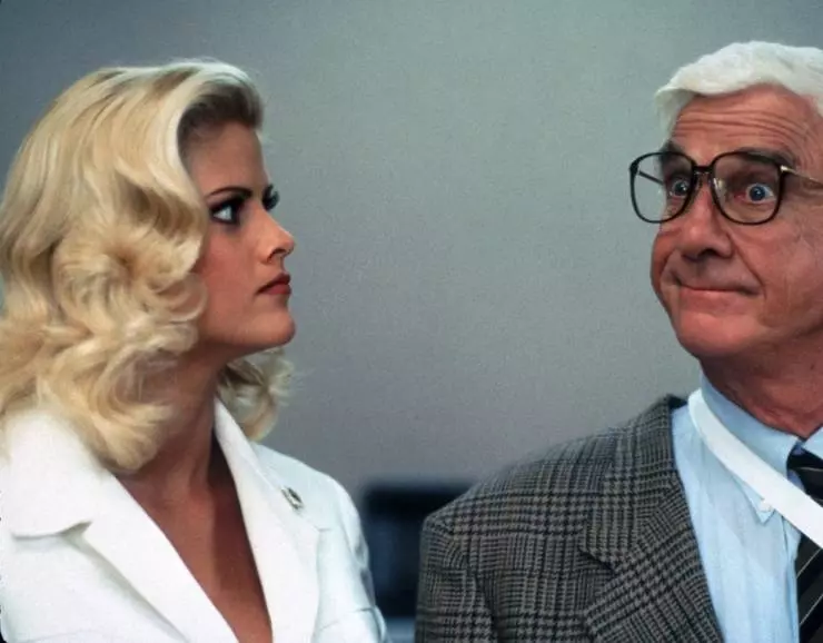 Голый пистолет 33 1/3: Последний выпад 1994 скачать торрентом Голый пистолет 33 1/3: Последний выпад 1994 скачать торрентом