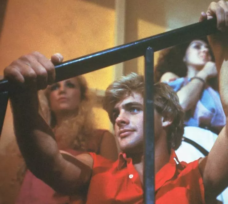 Крепкие тела 1984 скачать с торрента Крепкие тела 1984 скачать с торрента