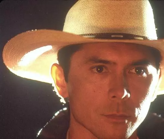 Летучие мыши 1999 скачать через торрент бесплатно Летучие мыши 1999 скачать через торрент бесплатно