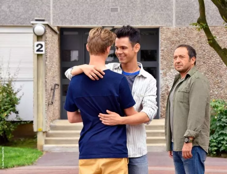 Поцелуи украдкой 2016 скачать с торрента Поцелуи украдкой 2016 скачать с торрента