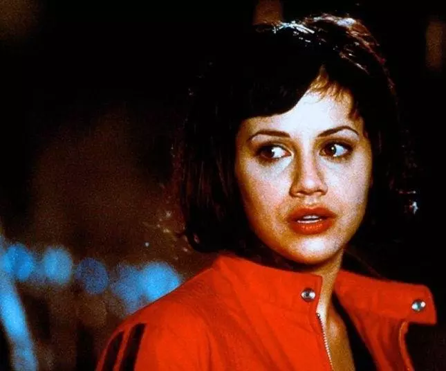 Убийства в Черри-Фолс 2000 скачать торрентом Убийства в Черри-Фолс 2000 скачать торрентом