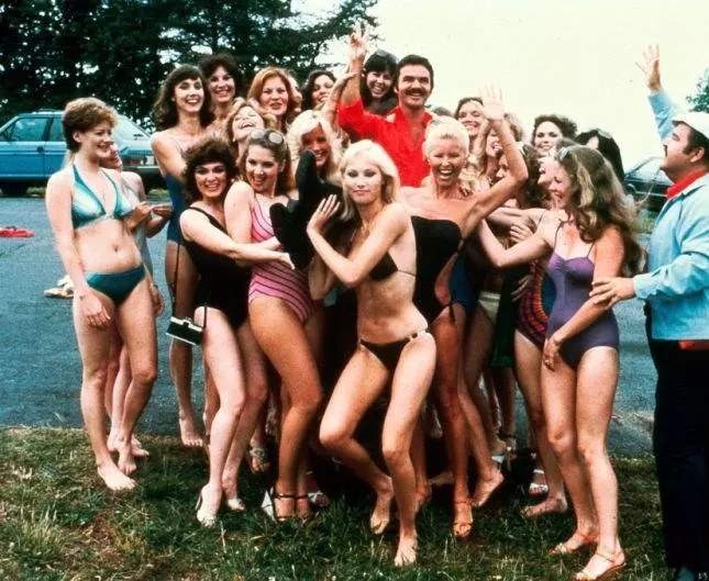 Гонки «Пушечное ядро» 1981 скачать торрентом Гонки «Пушечное ядро» 1981 скачать торрентом