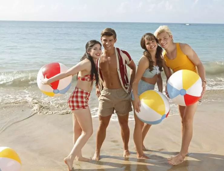 Лето. Пляж. Кино 2013 скачать с торрента Лето. Пляж. Кино 2013 скачать с торрента