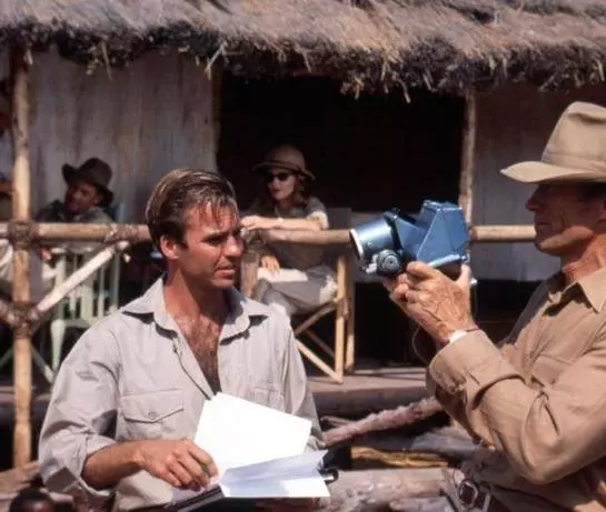 Белый охотник, черное сердце 1990 скачать через торрент бесплатно Белый охотник, черное сердце 1990 скачать через торрент бесплатно