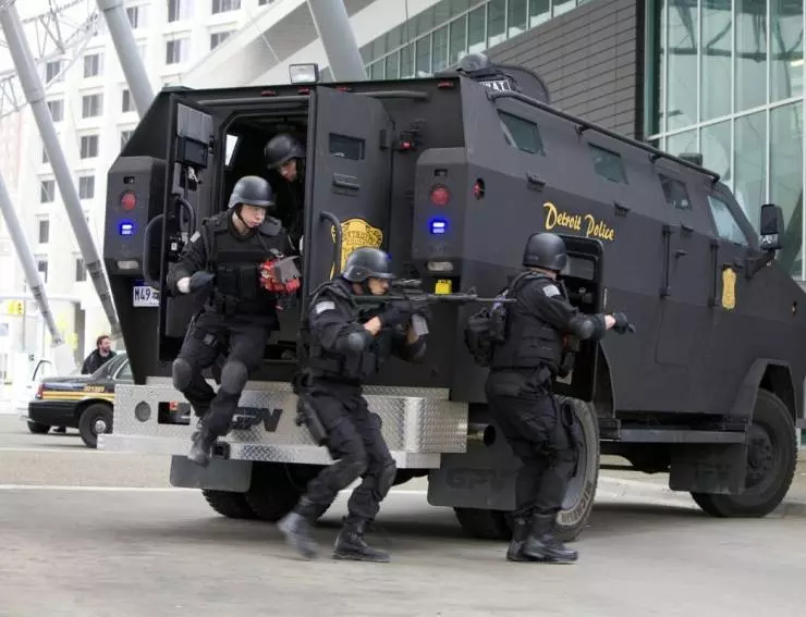 S.W.A.T.: Огненная буря 2010 скачать торрентом S.W.A.T.: Огненная буря 2010 скачать торрентом