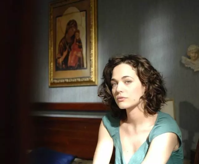 Роковая Лара 2009 скачать через торрент бесплатно Роковая Лара 2009 скачать через торрент бесплатно