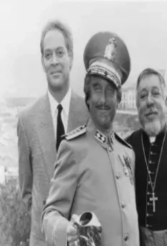 Луна над Парадором 1988 скачать через торрент бесплатно Луна над Парадором 1988 скачать через торрент бесплатно