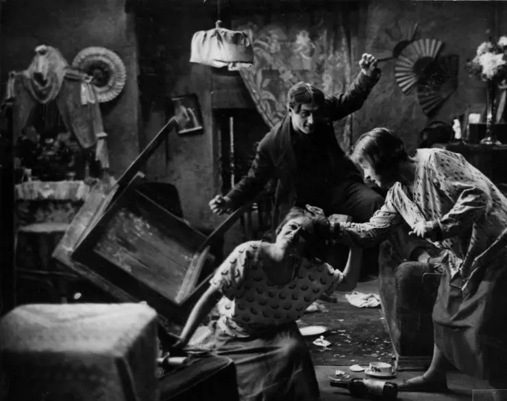 Катька «Бумажный ранет» 1926 скачать с торрента Катька «Бумажный ранет» 1926 скачать с торрента