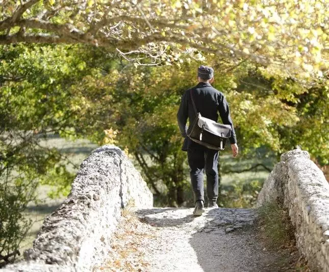 Невероятная история почтальона Шеваля 2018 скачать через торрент бесплатно Невероятная история почтальона Шеваля 2018 скачать через торрент бесплатно