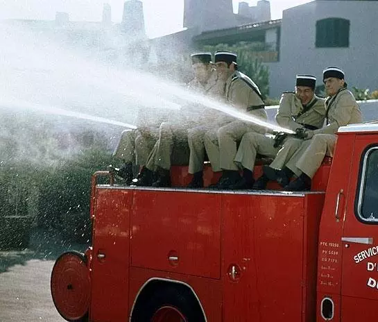 Жандарм и инопланетяне 1978 скачать торрентом Жандарм и инопланетяне 1978 скачать торрентом