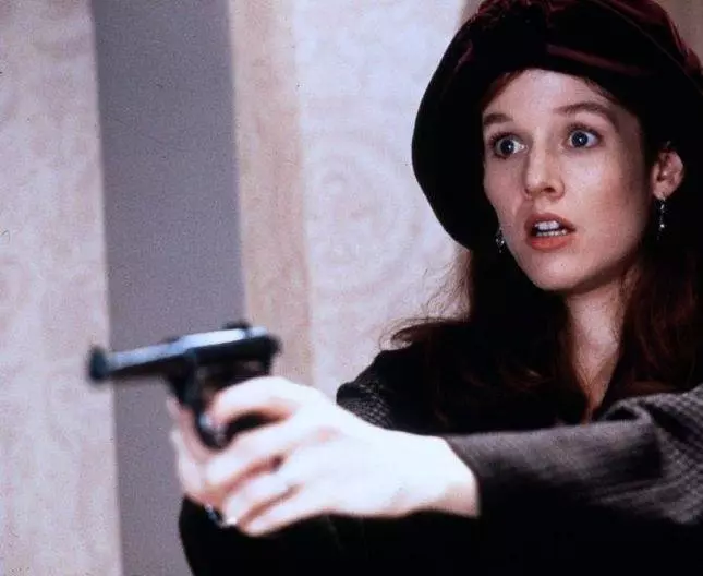 Пистолет в сумочке Бетти Лу 1992 скачать торрентом Пистолет в сумочке Бетти Лу 1992 скачать торрентом