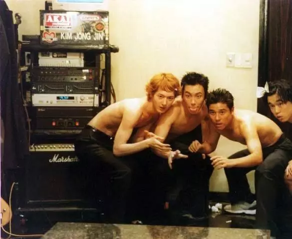 Секса круглый ноль 2002 скачать через торрент бесплатно Секса круглый ноль 2002 скачать через торрент бесплатно