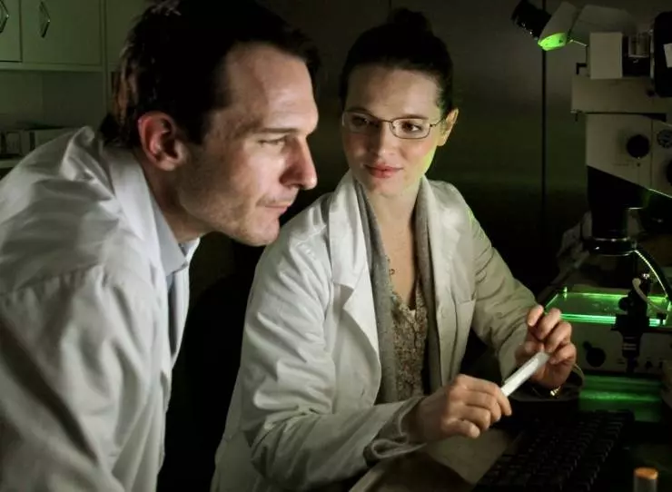 Ошибки человеческого тела 2012 скачать с торрента Ошибки человеческого тела 2012 скачать с торрента