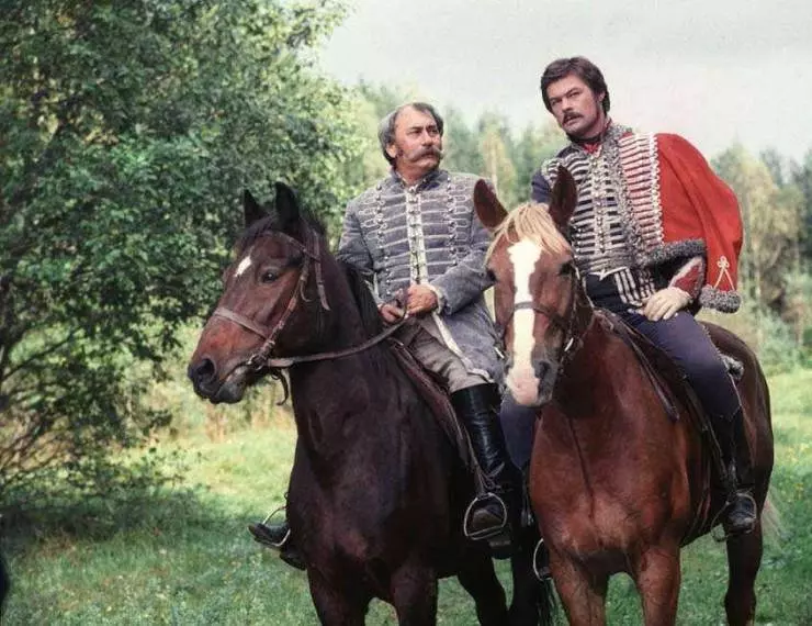 Проделки в старинном духе 1986 скачать через торрент бесплатно Проделки в старинном духе 1986 скачать через торрент бесплатно