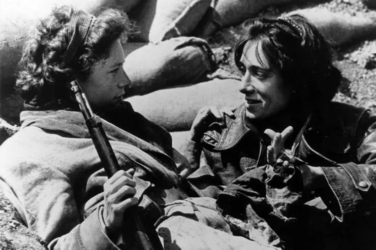 Земля и свобода 1995 скачать с торрента Земля и свобода 1995 скачать с торрента