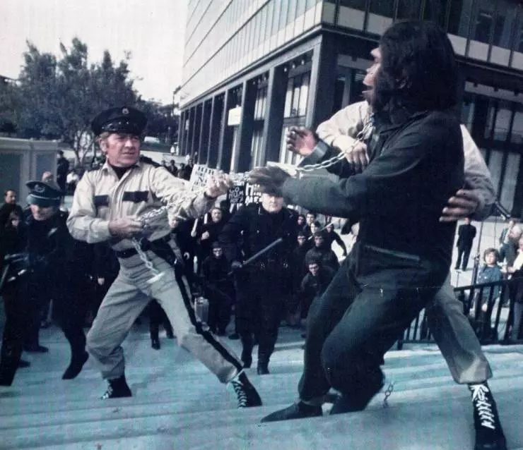 Завоевание планеты обезьян 1972 скачать торрентом Завоевание планеты обезьян 1972 скачать торрентом