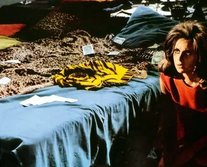 Грязные фото для дамы вне всяких подозрений 1970 скачать торрентом Грязные фото для дамы вне всяких подозрений 1970 скачать торрентом