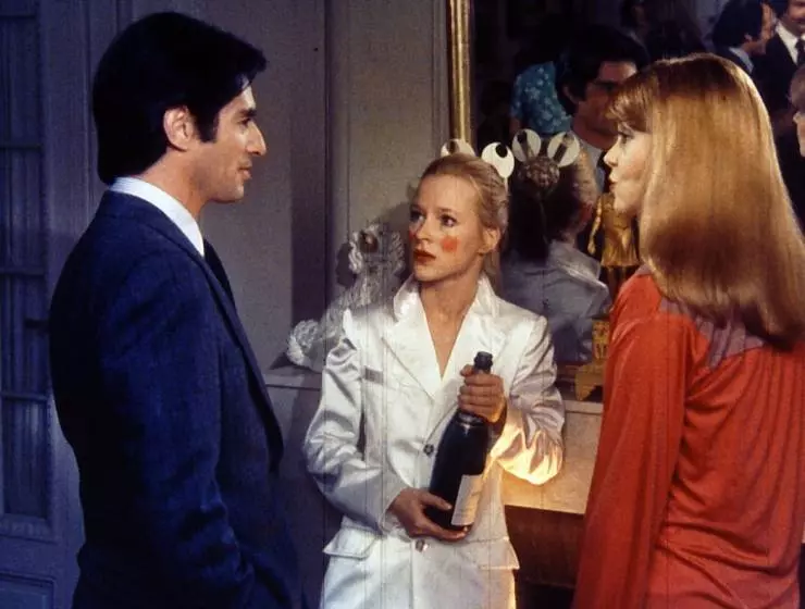 Неа: Молодая Эммануэль 1976 скачать с торрента Неа: Молодая Эммануэль 1976 скачать с торрента