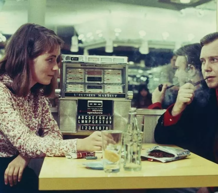 Две или три вещи, которые я знаю о ней 1966 скачать через торрент бесплатно Две или три вещи, которые я знаю о ней 1966 скачать через торрент бесплатно