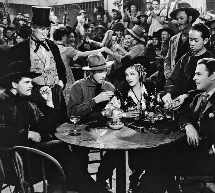 Дестри снова в седле 1939 скачать с торрента Дестри снова в седле 1939 скачать с торрента