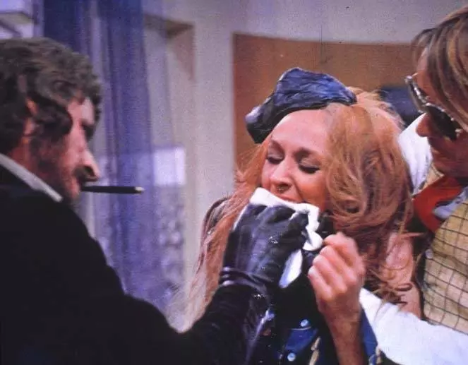 Смерть приходит в полночь 1972 скачать торрентом Смерть приходит в полночь 1972 скачать торрентом