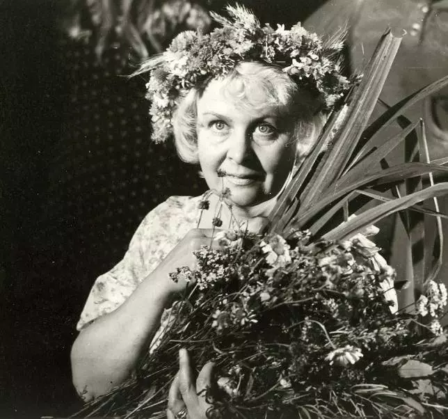 Лимузин цвета белой ночи 1981 скачать с торрента Лимузин цвета белой ночи 1981 скачать с торрента