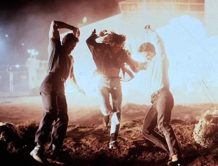 Танго и Кэш 1989 скачать с торрента Танго и Кэш 1989 скачать с торрента