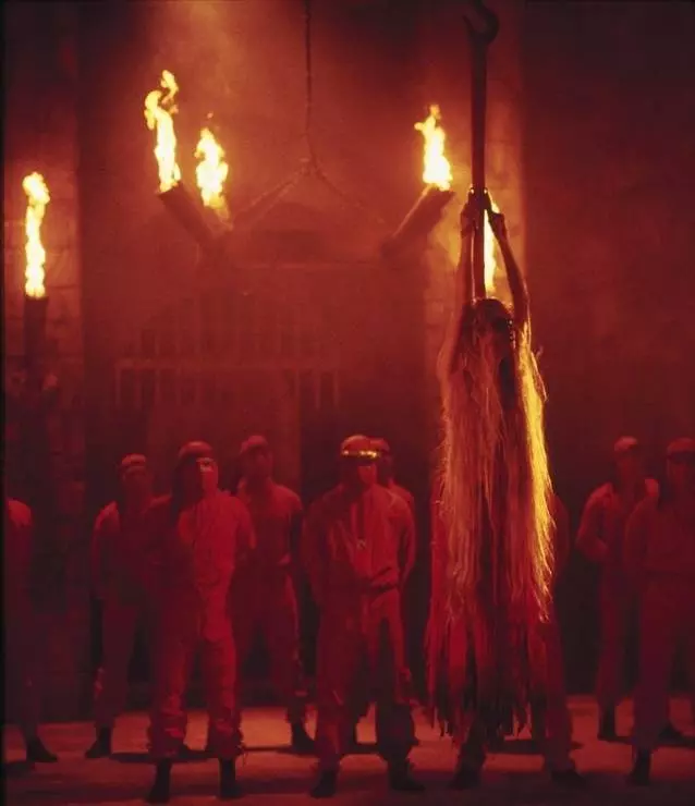 Поверженный идол 1986 скачать торрентом Поверженный идол 1986 скачать торрентом