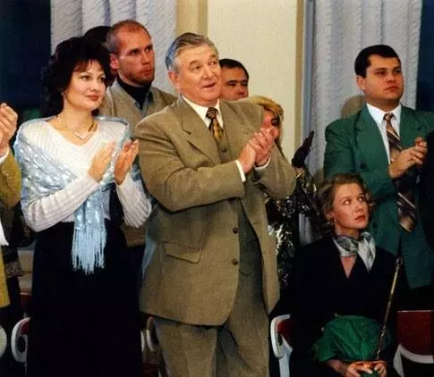 Поцелуй не для прессы 2008 скачать через торрент бесплатно Поцелуй не для прессы 2008 скачать через торрент бесплатно