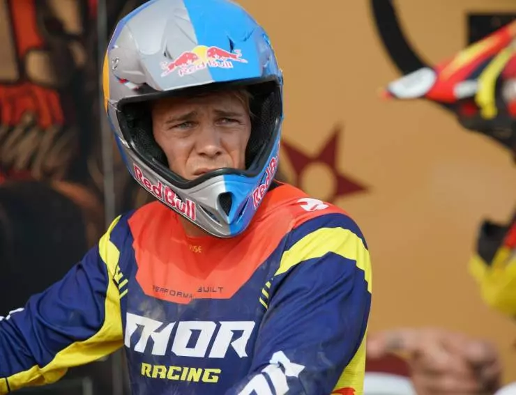 Война Беннетта 2019 скачать торрентом Война Беннетта 2019 скачать торрентом