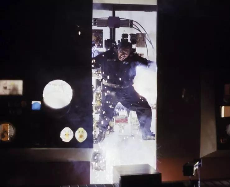 Гостья из космоса 1993 скачать через торрент бесплатно Гостья из космоса 1993 скачать через торрент бесплатно