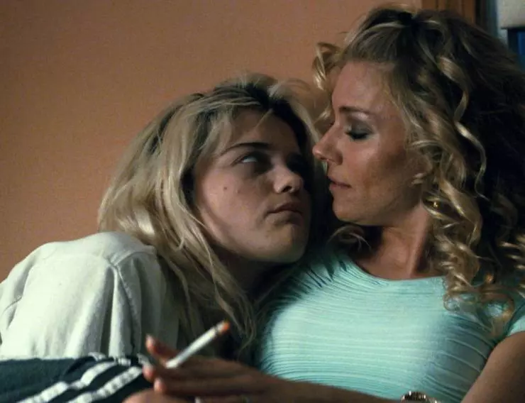 Женщина в огне 2018 скачать через торрент бесплатно Женщина в огне 2018 скачать через торрент бесплатно